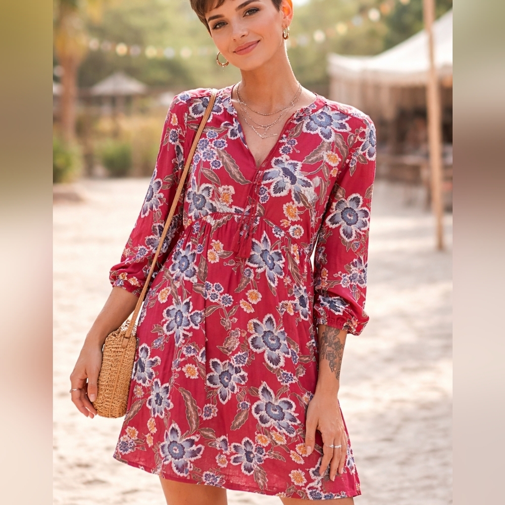 NWOT Boho ROSร๐นRED Flowy Floral Tiered Dress TIE Detail Sz M